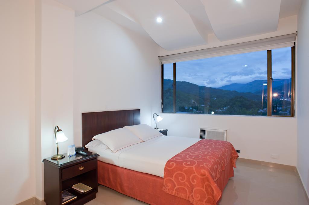 Hotel Dann Combeima Ibague Bagian luar foto
